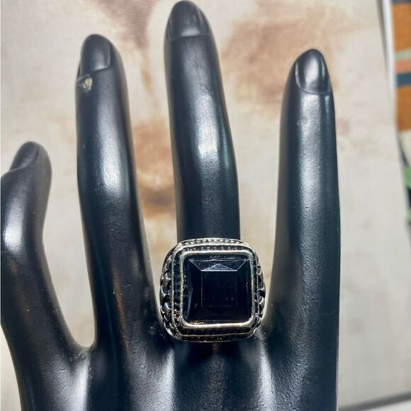 Lot of 3 Silver Tone Rings - Picture 2 of 4